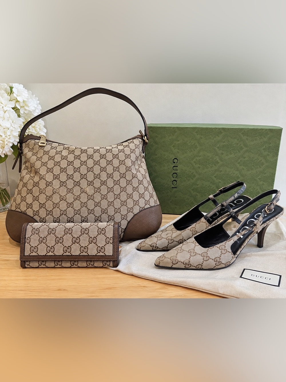 Gucci Original GG Canvas 3-Piece Matching Set Bag Wallet Slingback Pumps